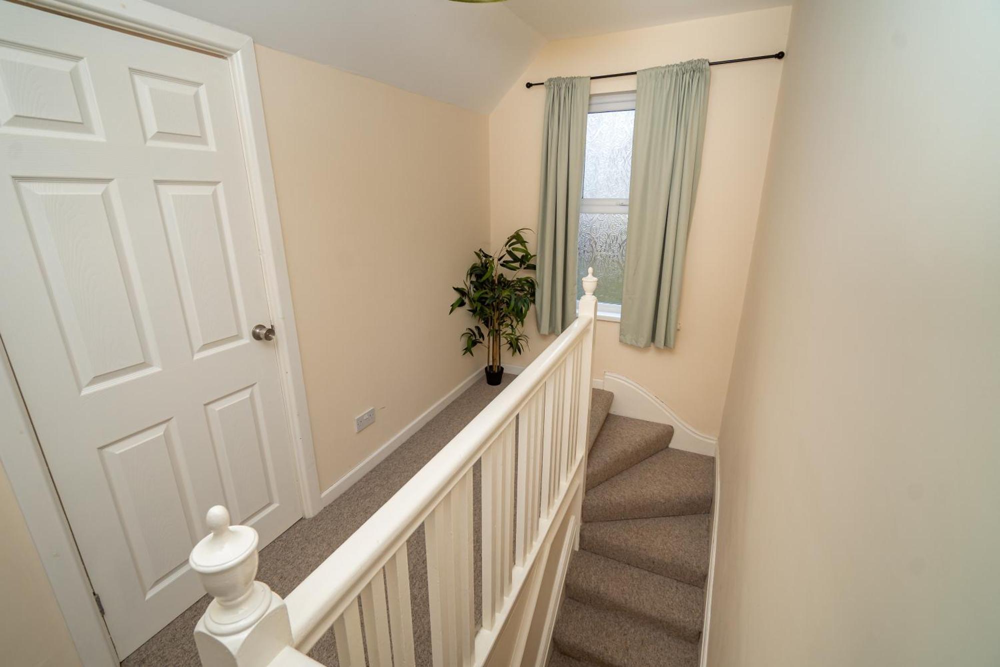 Holiday home An Elite Executive - 5-bedroom Business & Parking Swansea