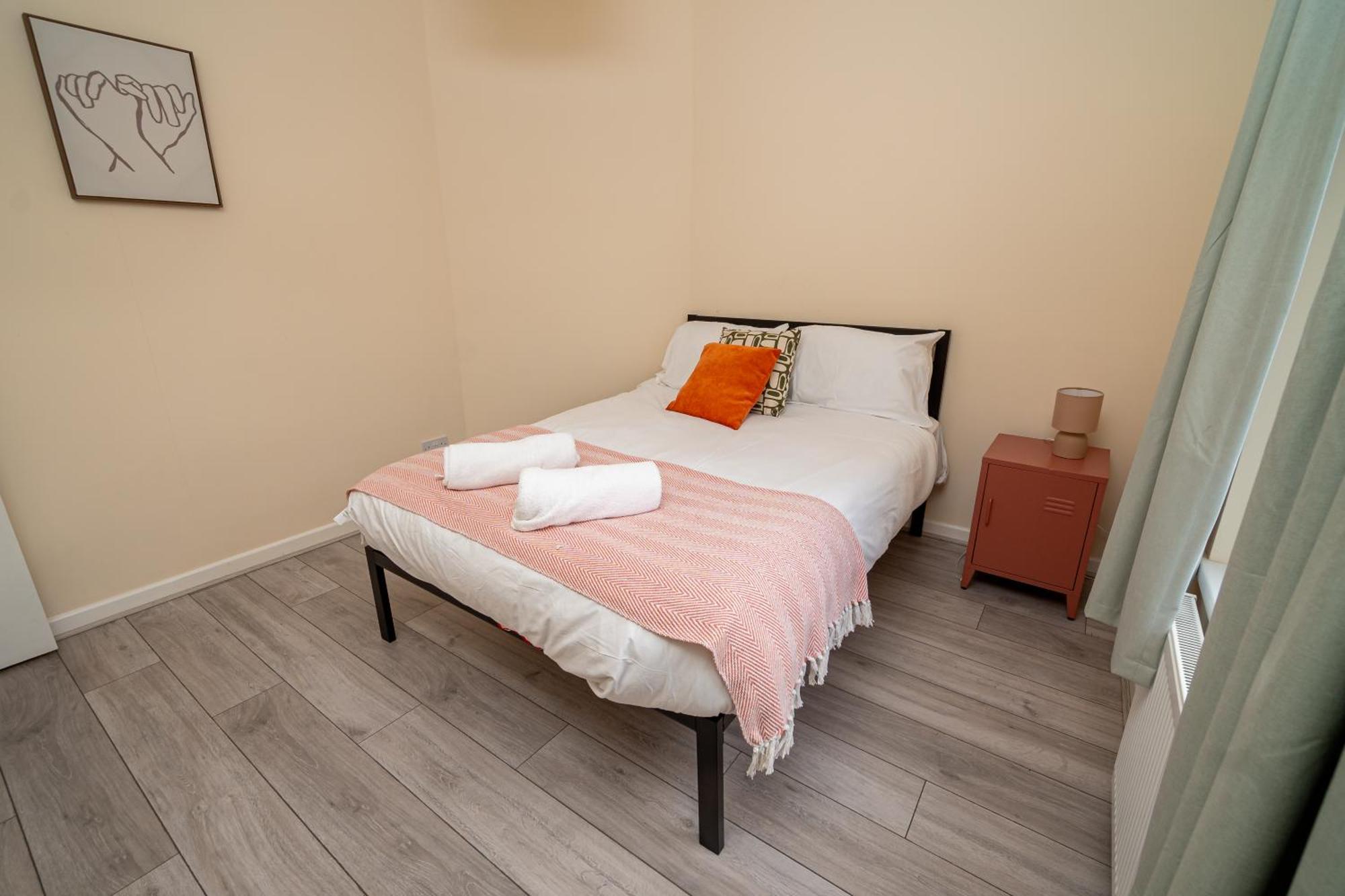 Holiday home An Elite Executive - 5-bedroom Business & Parking *