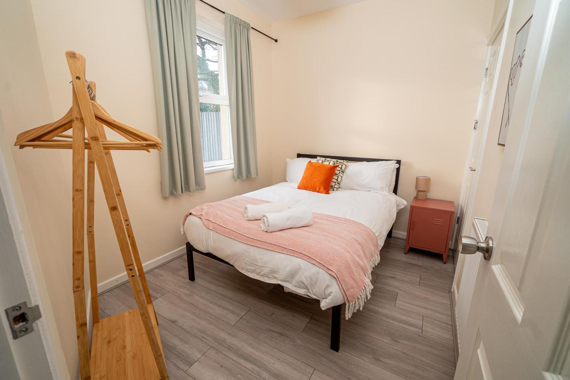 Holiday home An Elite Executive - 5-bedroom Business & Parking Swansea